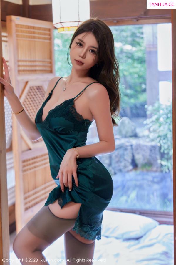 tina_甜仔  [XiuRen]高清写真图 2023.11.07 No.7624 tina_甜仔 丝袜美腿第3张图片